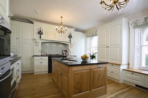 Solid Natural Oak & Painted Tulip.