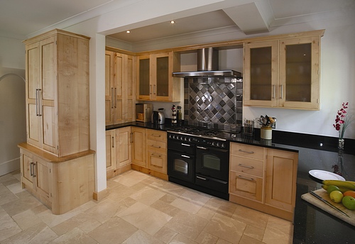 Solid Sycomore with Oak Beading